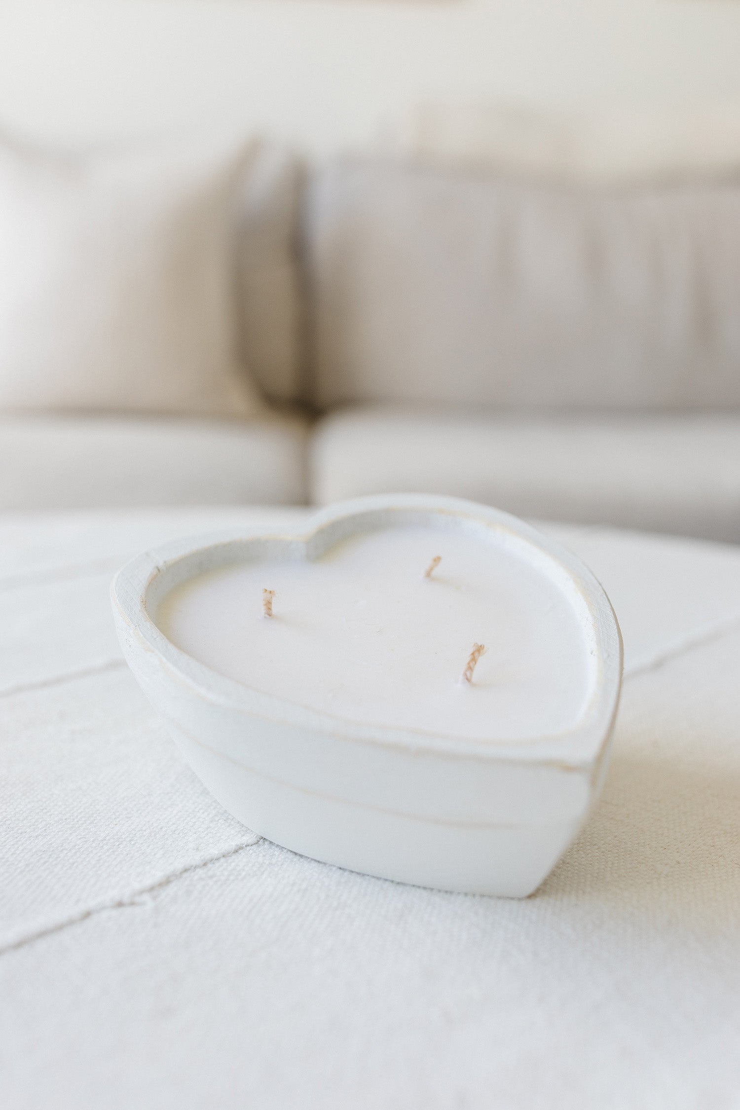 Wooden Heart Shape 3-Wick Candle